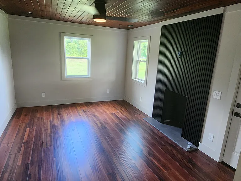 324 Franklin St — Photo 14