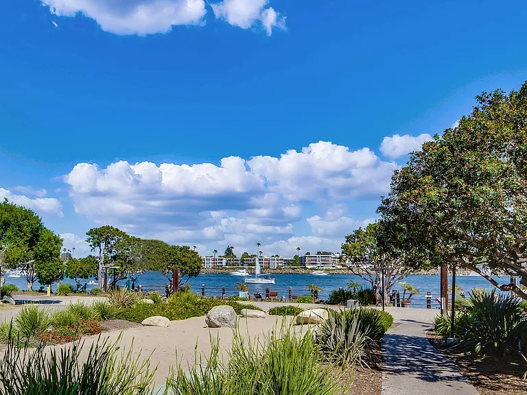 Mariners Village — Photo 5