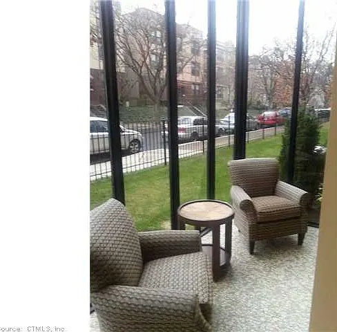 40 Owen St #AB — Photo 13
