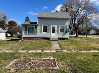 338 S Adams St, Sheffield, IL 61361