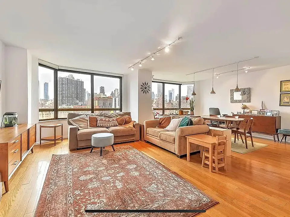 630 1st Ave #19JK