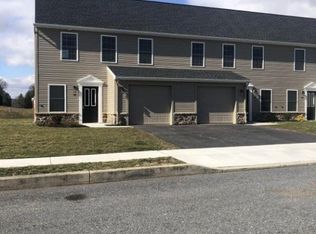 26 Spring View St, Carlisle, PA 17013