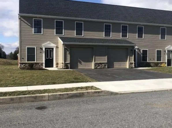 26 Spring View St, Carlisle, PA 17013