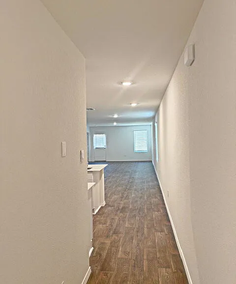 5131 Blind Shot — Photo 2
