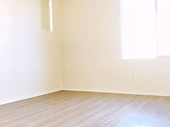2nd image of 5556 Coral Dr Unit 107