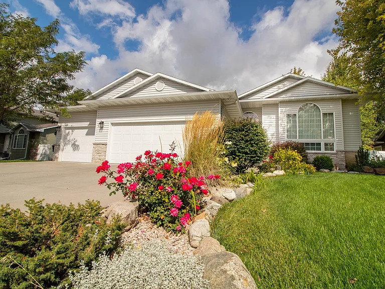 3835 Fairmeadow Dr — Photo 13