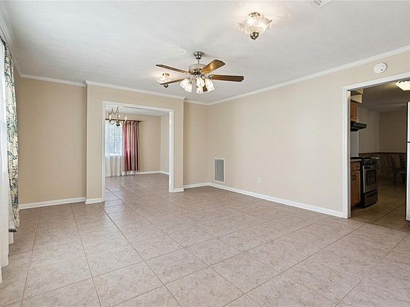 5th image of 5221 Alexander Dr