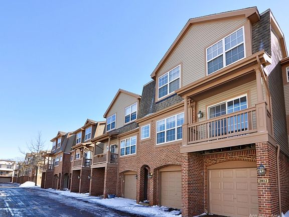 2nd image of 2814 Barclay Way