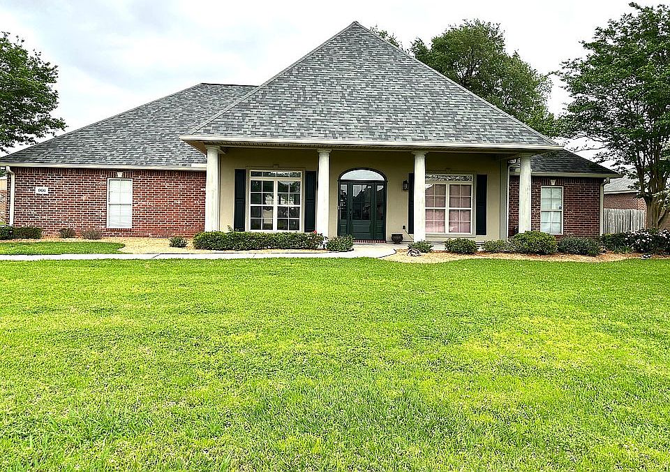 1st image of 966 N Kade Ln
