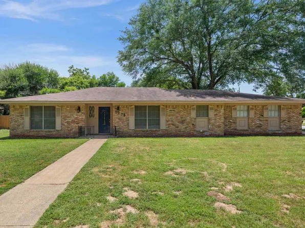 3238 Berryhill Dr, Tyler, TX 75702