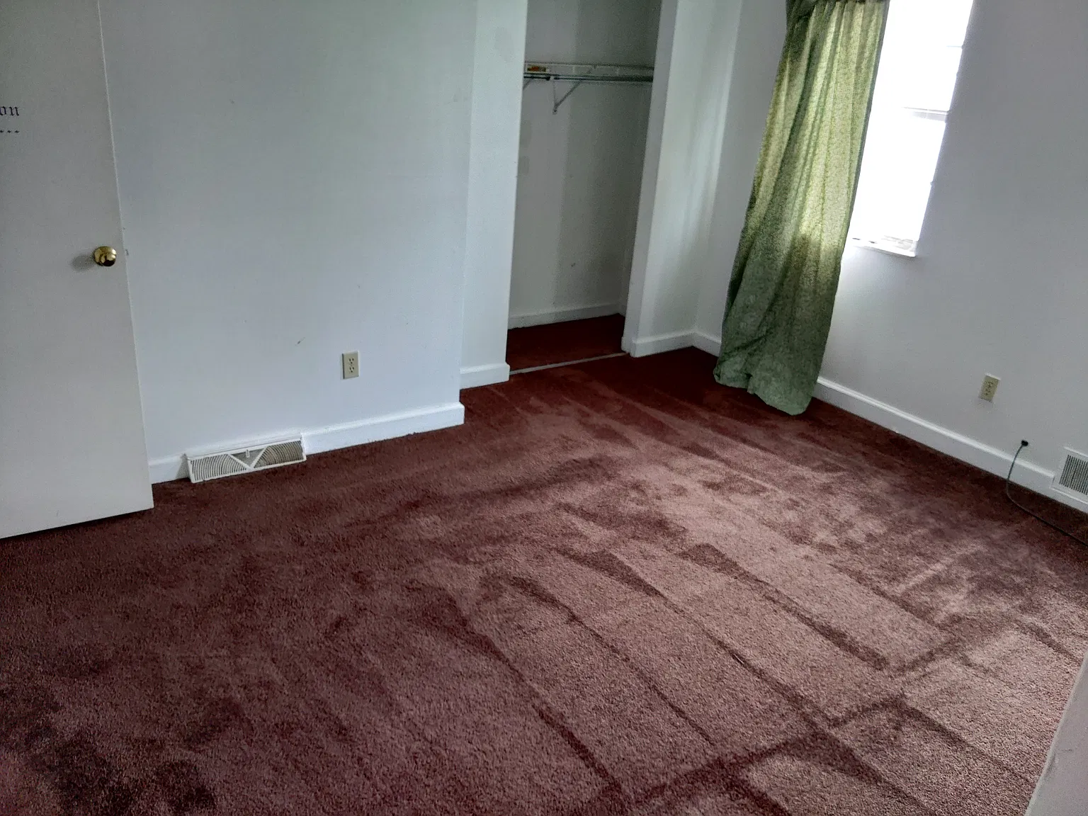 2 bed, 900 sqft, $1,000 — Photo 4