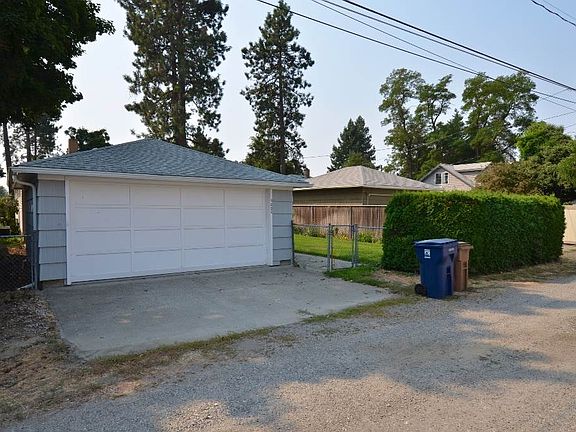3rd image of 4020 W Hoffman Ave