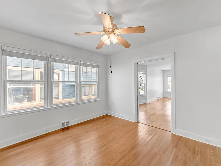 181 Richmond Ave #1 — Photo 6