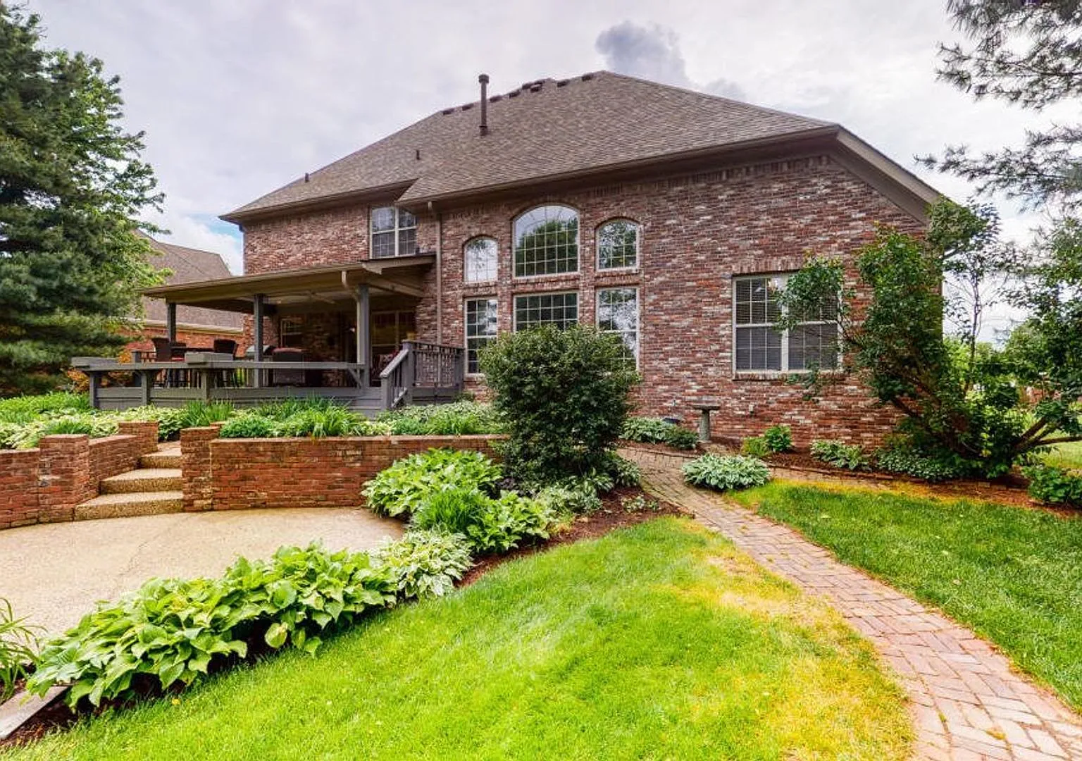 Amazing Home Prospect Kentucky For Rent — Photo 2