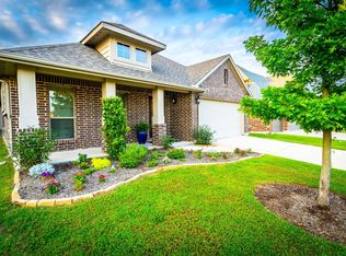 511 W North Creek Dr, Sherman, TX 75092