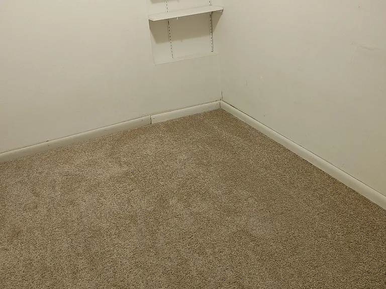 2116 Saint James Ave #1 — Photo 5