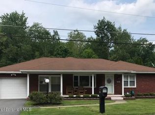 311 Barbara Dr #L-30, Moscow, PA 18444