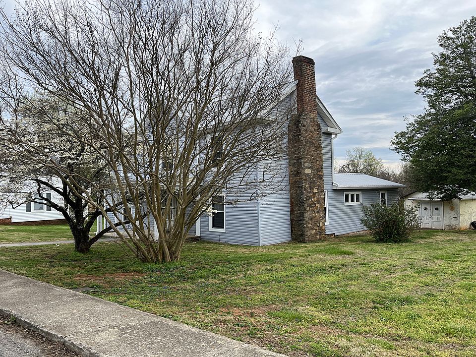 215 Church St, Pamplin, VA 23958 Zillow
