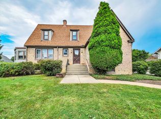 2610 Park Ln, Glenview, IL 60025