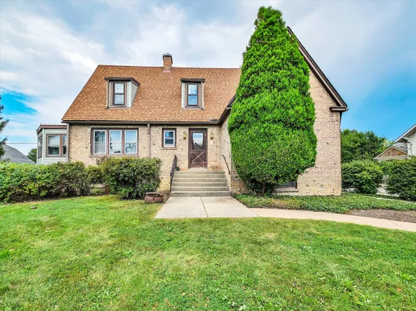 2610 Park Ln, Glenview, IL 60025