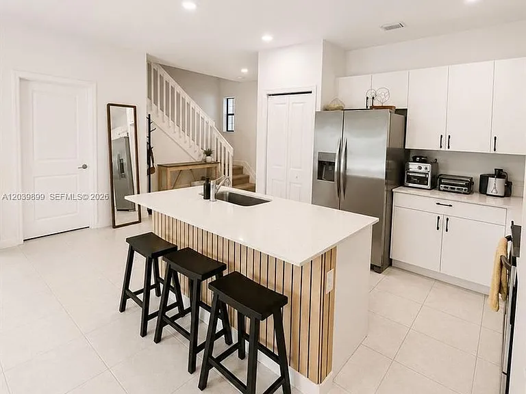 452 NW 203rd Ter — Photo 11