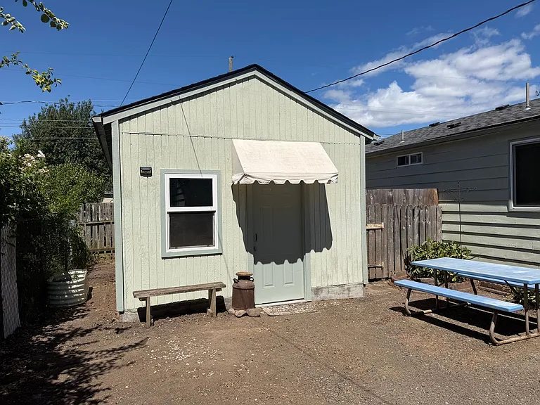 1280 L St — Photo 34