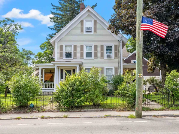 374 Main Street, Farmington, NH 03835