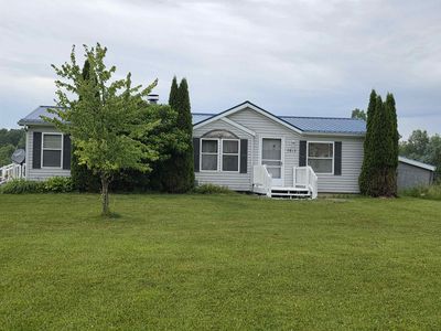 5812 E 100 N, Angola, IN, 46703
