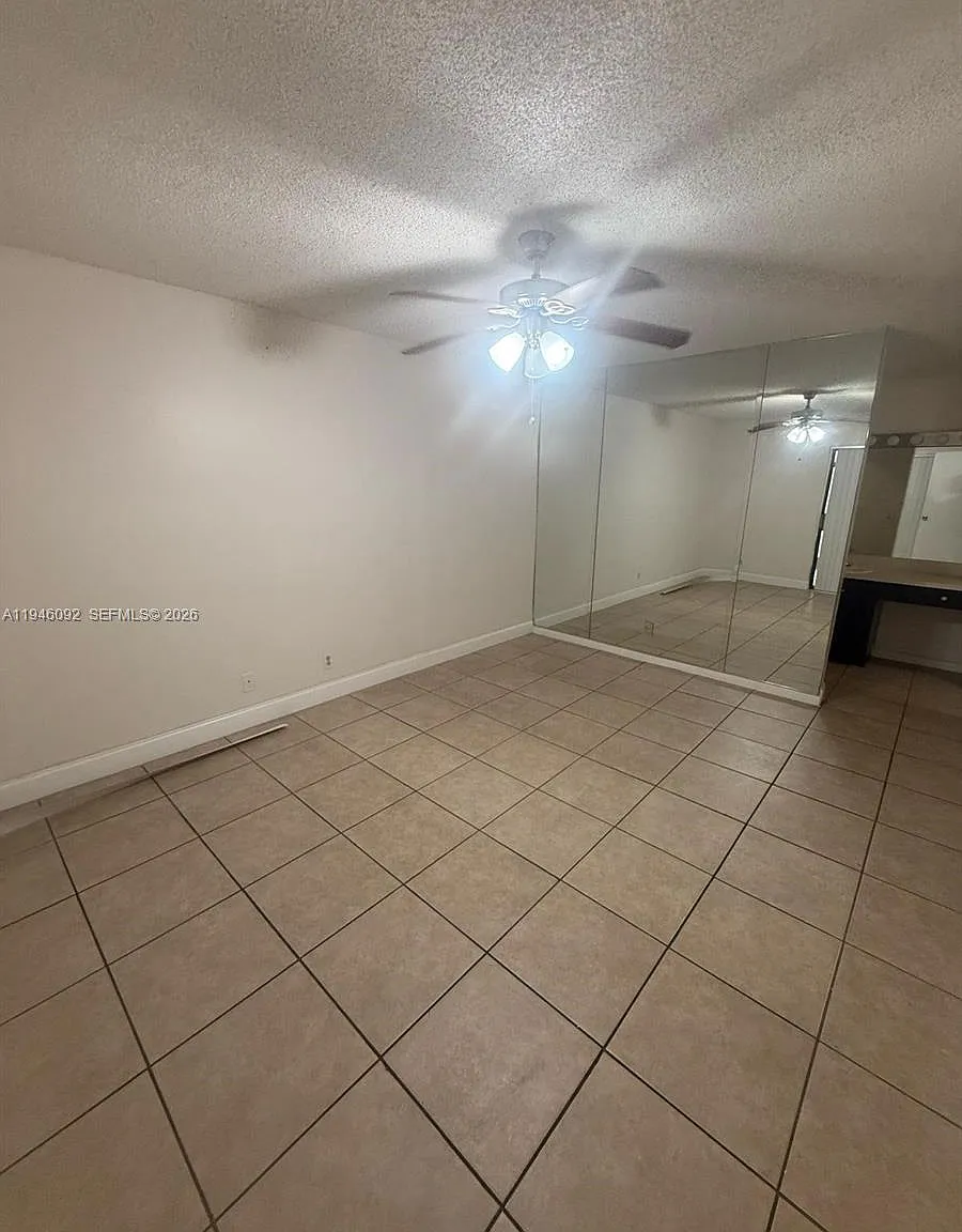 Karanda Village I-C Condo — Photo 3