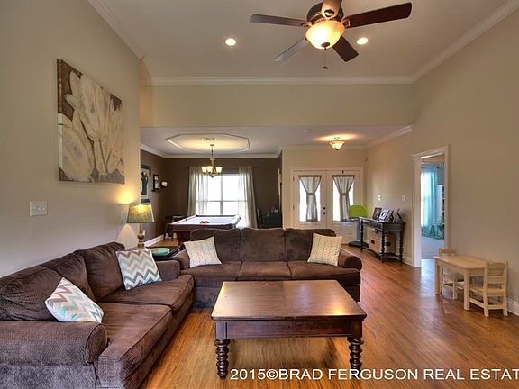 4th image of 106 Lauryn St