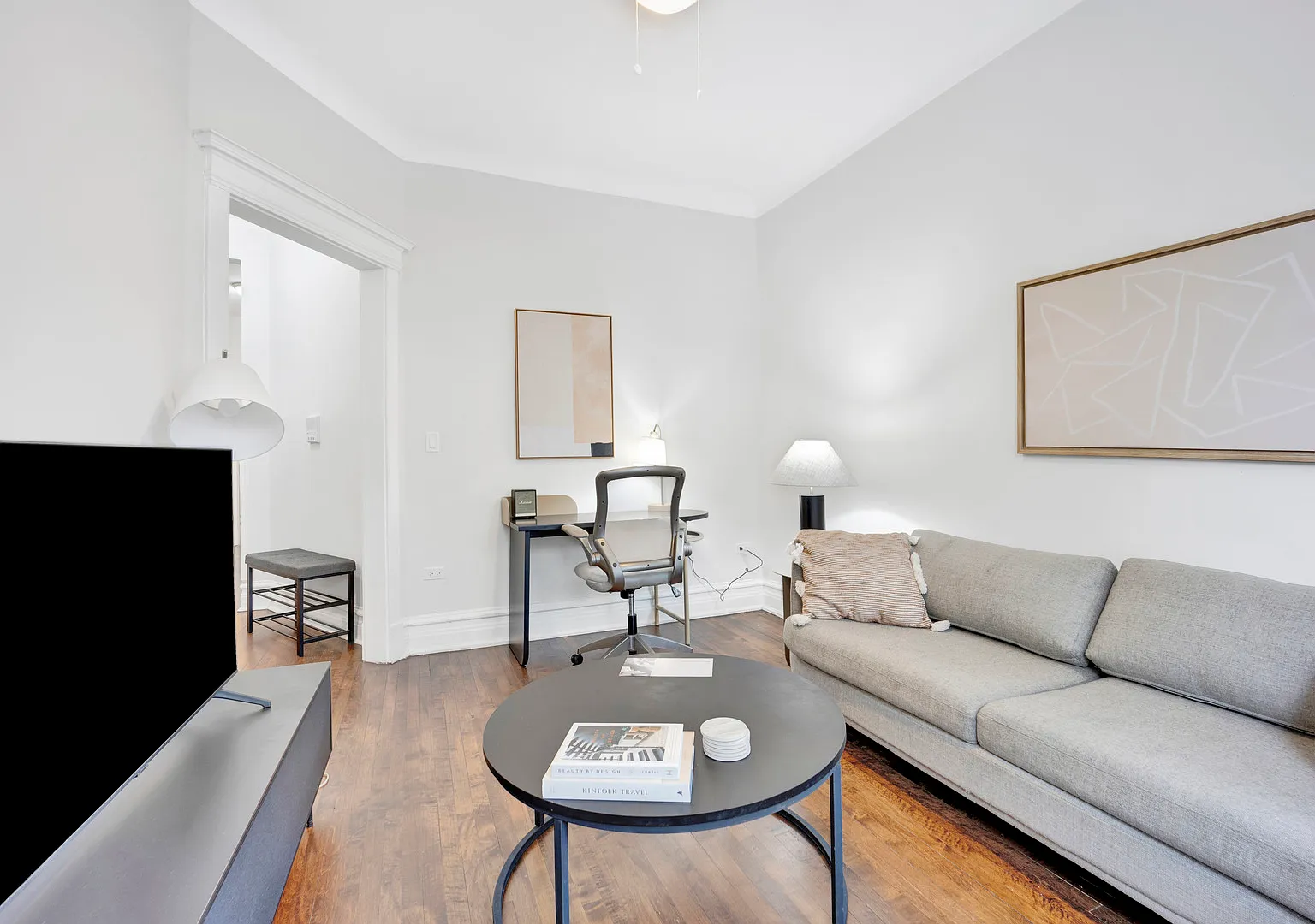2 bed, 800 sqft, $2,650 — Photo 3