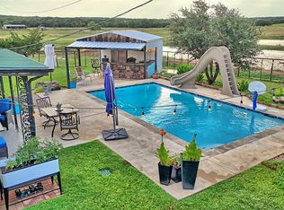 978 Longbranch Rd, Nocona, TX 76255