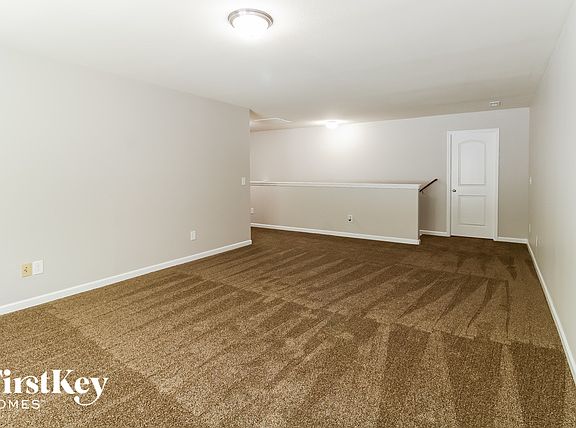 3rd image of 4716 Tuliptree Dr