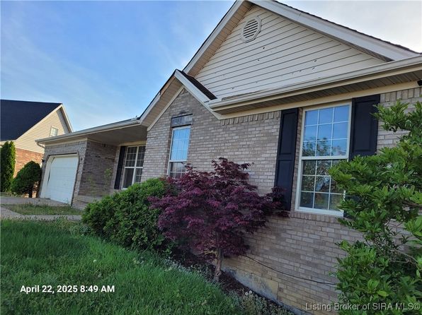 3139 Hibiscus Court, New Albany, IN 47150