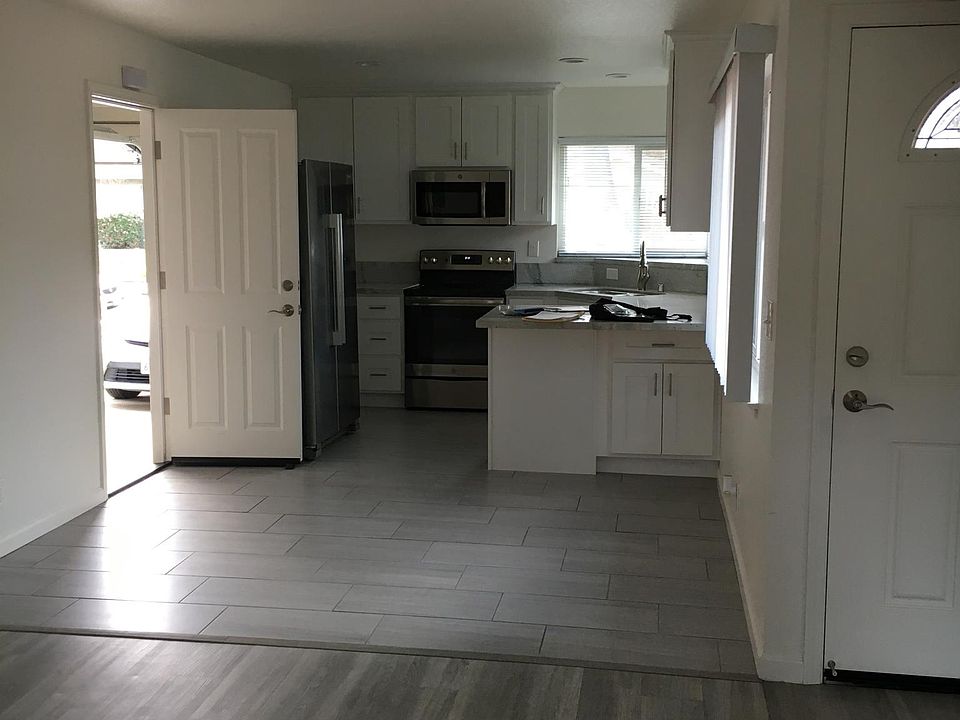 2nd image of 526 Hazel Dell Way