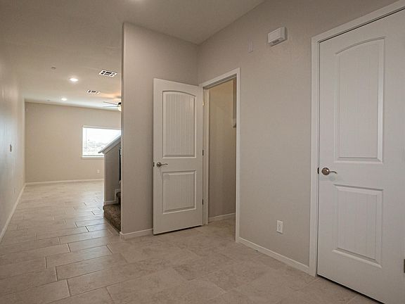 4th image of 10176 Texas Madrone Dr