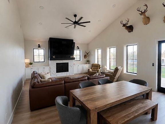 2nd image of 8653 County Road 395