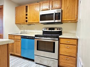 46 Village Hill Ln, Natick, MA 01760