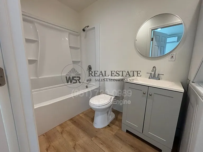 5704 Wisteria Dr #3 — Photo 6
