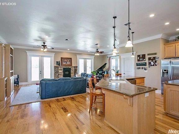 5th image of 11795 Brauer Ln