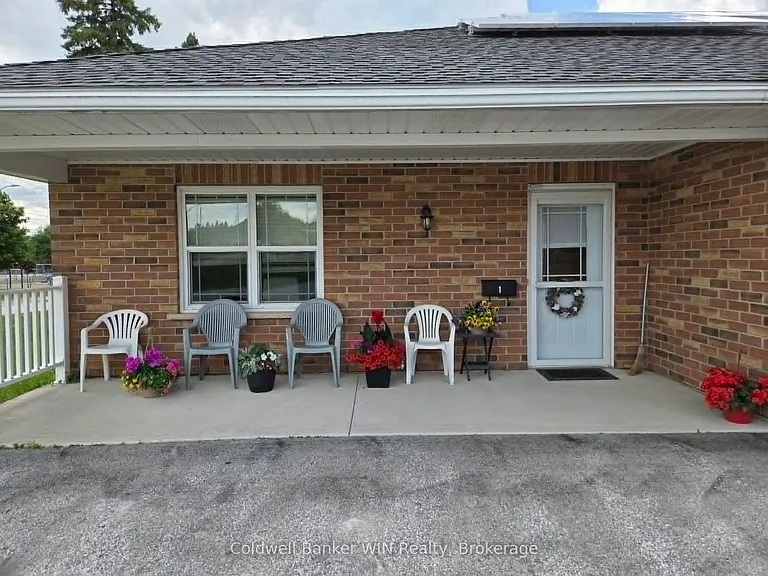 444 Newfoundland St #1 — Photo 2