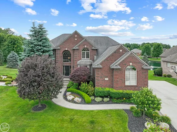 62800 Crimson Dr, Washington, MI 48094