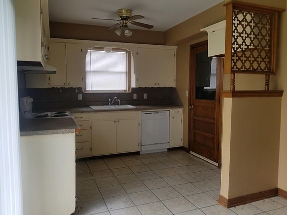 5th image of 1106 Canterbury Ave