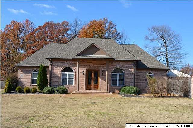1st image of 3421 Woodland Trce E