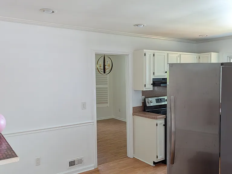 959 Foxborough Rd — Photo 20
