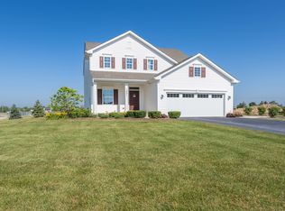 1001 Holdeman Ct, Sandwich, IL 60548