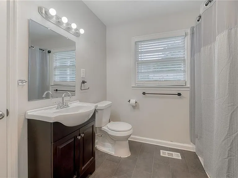 3271 Howell Cir — Photo 8