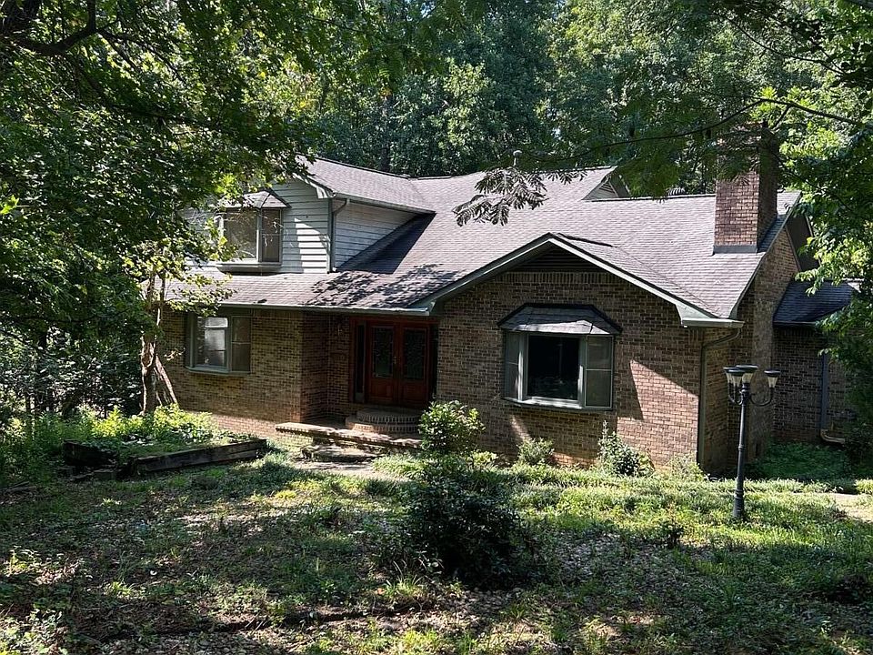 1st image of 130 Mill Pond Ct