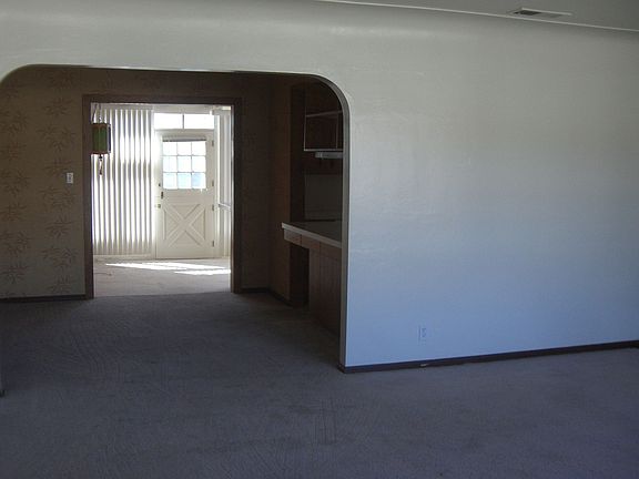 2nd image of 4732 Atlanta Dr