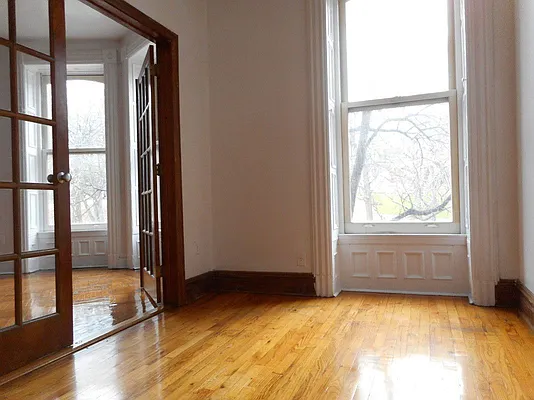 Rented by L.Nelson & Associates | media 31